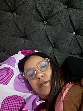 Snapshot of Samanta-42 chatting on 15, 5, 2026 Samanta-42 online show from 15, 5, 2026