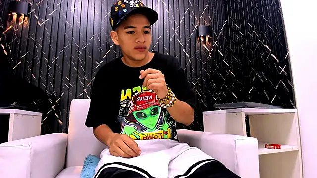 Lian Jacob online show from 7, 5, 2026