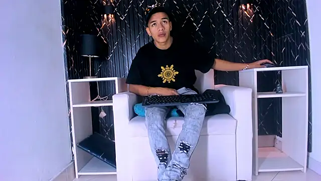 Lian Jacob online show from 5, 6, 2026