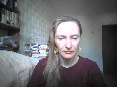 Snapshot of LunaBelle8 chatting on 14, 5, 2026 LunaBelle8 online show from 14, 5, 2026
