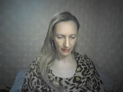 Snapshot of LunaBelle8 chatting on 18, 4, 2026 LunaBelle8 online show from 18, 4, 2026