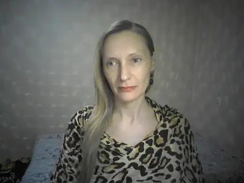 Snapshot of LunaBelle8 chatting on 2, 5, 2026 LunaBelle8 online show from 2, 5, 2026