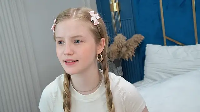 Snapshot of LilianHowards chatting on 7, 7, 2026 LilianHowards online show from 7, 7, 2026
