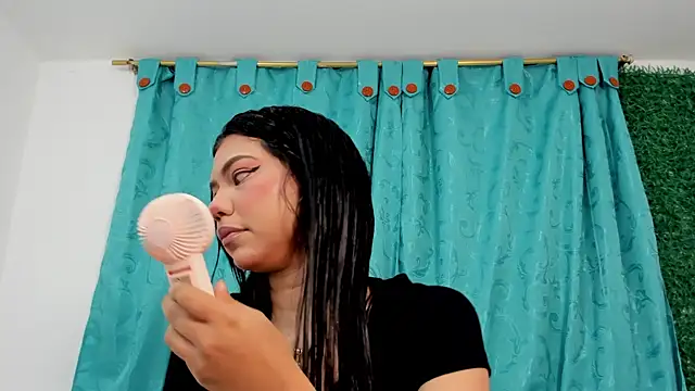Snapshot of Nathy_Pelaez chatting on 21, 7, 2026 Nathy Pelaez online show from 21, 7, 2026