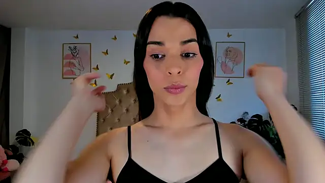 Snapshot of bella_grego chatting on 10, 7, 2026 bella grego online show from 10, 7, 2026
