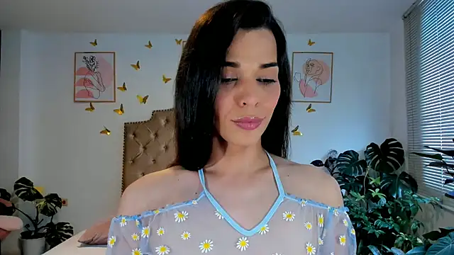 Snapshot of bella_grego chatting on 11, 6, 2026 bella grego online show from 11, 6, 2026