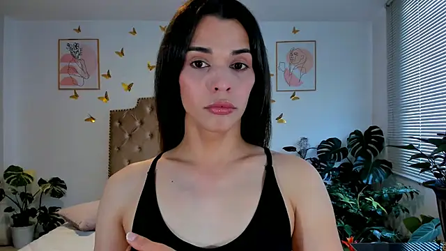 Snapshot of bella_grego chatting on 8, 5, 2026 bella grego online show from 8, 5, 2026