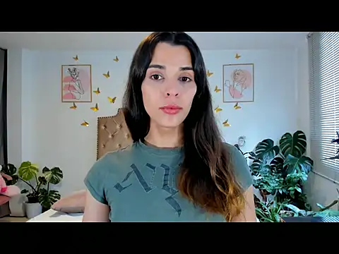 Snapshot of bella_grego chatting on 24, 4, 2026 bella grego online show from 24, 4, 2026