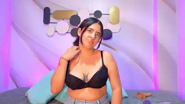 Snapshot of Maggiee_1 chatting on 17, 6, 2026 Maggiee 1 online show from 17, 6, 2026
