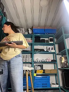 Maggiee 1 online show from 25, 5, 2026