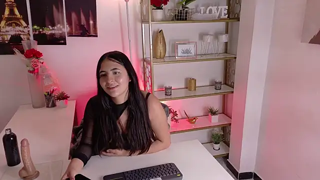 Maggiee 1 online show from 4, 6, 2026