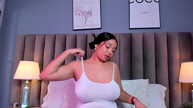 Snapshot of LilyFoox chatting on 11, 6, 2026 LilyFoox online show from 11, 6, 2026