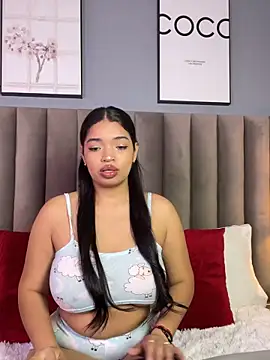 LilyFoox online show from 13, 5, 2026