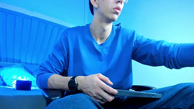 OliverThompsonJS online show from 18, 6, 2026
