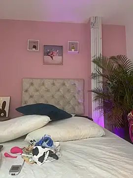 caro lovings online show from 10, 7, 2026
