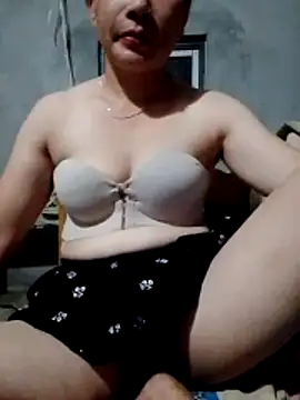 Snapshot of Tieuthu2 chatting on 3, 6, 2026 Tieuthu2 online show from 3, 6, 2026