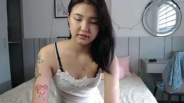 Maiaxoxo online show from 24, 4, 2026