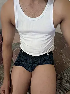 Snapshot of lucky_7inches chatting on 13, 5, 2026 lucky 7inches online show from 13, 5, 2026