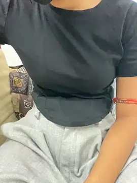 Snapshot of miss__sonam chatting on 27, 5, 2026 miss sonam online show from 27, 5, 2026