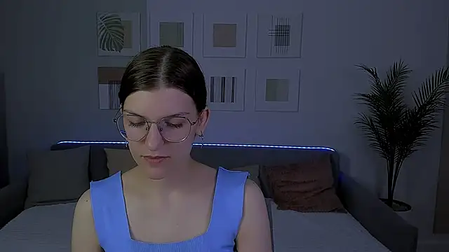 AnnaThorne online show from 8, 5, 2026