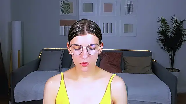 AnnaThorne online show from 3, 6, 2026