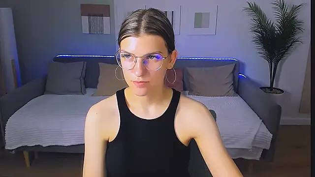 AnnaThorne online show from 26, 5, 2026