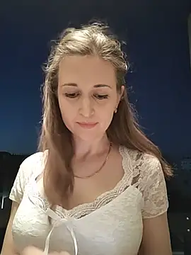 Snapshot of irresistibelle chatting on 30, 6, 2026 irresistibelle online show from 30, 6, 2026