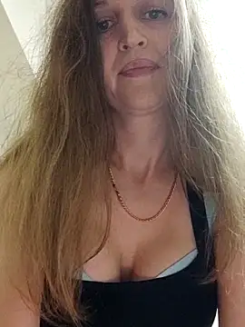 irresistibelle online show from 1, 5, 2026