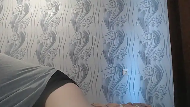 Snapshot of AlinaxJames chatting on 28, 6, 2026 AlinaxJames online show from 28, 6, 2026