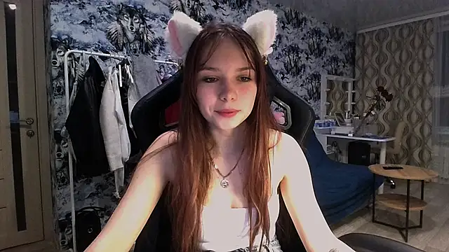 Snapshot of Princess_Mira chatting on 16, 7, 2026 Princess Mira online show from 16, 7, 2026