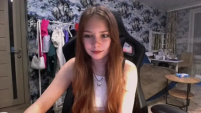 Snapshot of Princess_Mira chatting on 7, 7, 2026 Princess Mira online show from 7, 7, 2026