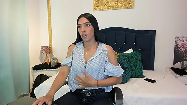 AmberKayleigh online show from 10, 6, 2026