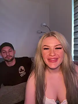 SexyCouple1910 online show from 21, 4, 2026