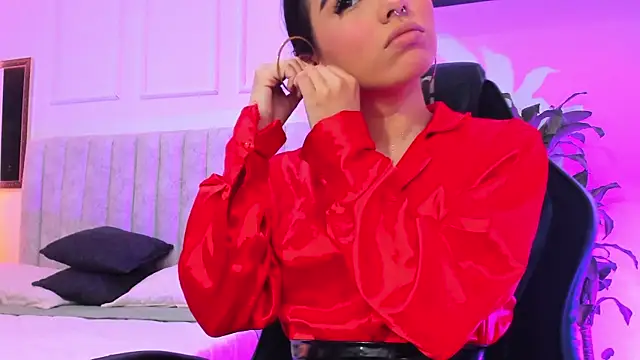Snapshot of isabella_hv chatting on 9, 6, 2026 isabella hv online show from 9, 6, 2026