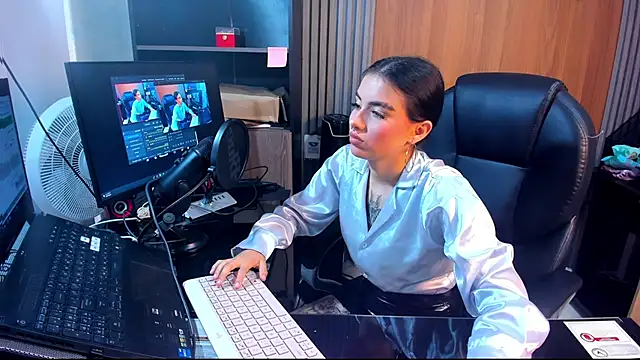 isabella hv online show from 3, 6, 2026
