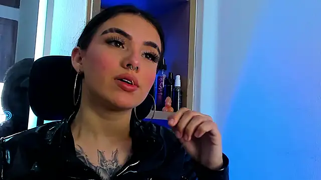 Snapshot of isabella_hv chatting on 24, 6, 2026 isabella hv online show from 24, 6, 2026