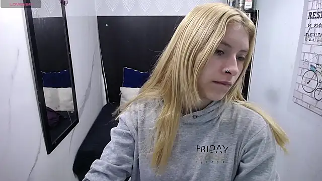 Snapshot of nancy_blonde chatting on 11, 7, 2026 nancy blonde online show from 11, 7, 2026