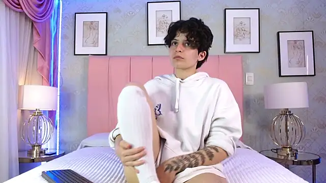 Nate Desire  online show from 23, 4, 2026