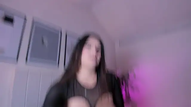 jessiie joness online show from 4, 6, 2026