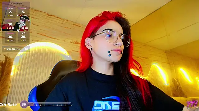 Snapshot of Moon_Red_r chatting on 14, 6, 2026 Moon Red r online show from 14, 6, 2026