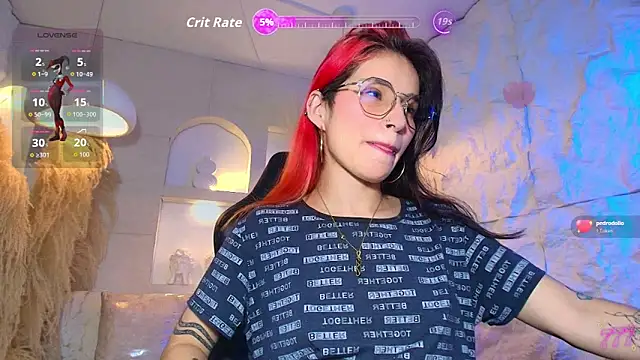 Moon Red r online show from 5, 5, 2026