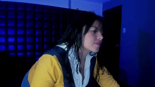 Snapshot of LilaVelvet chatting on 2, 5, 2026 LilaVelvet online show from 2, 5, 2026