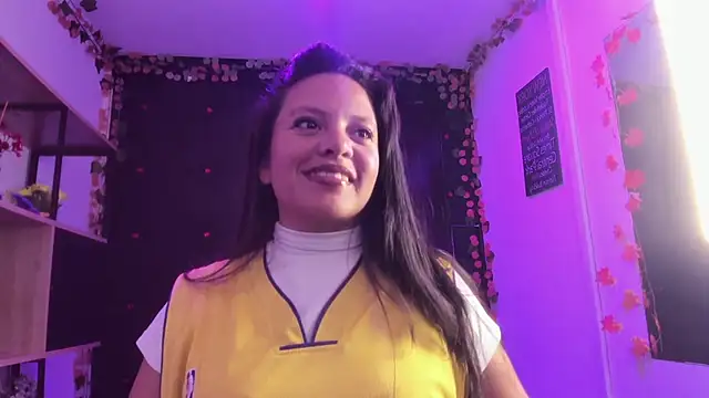 Snapshot of LilaVelvet chatting on 28, 4, 2026 LilaVelvet online show from 28, 4, 2026