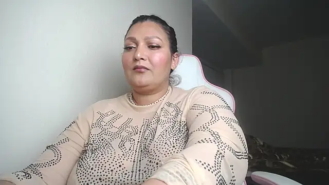 HeyMilani online show from 17, 4, 2026