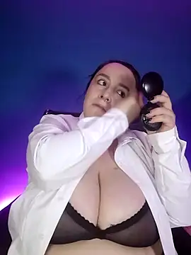 Lena black  online show from 13, 5, 2026