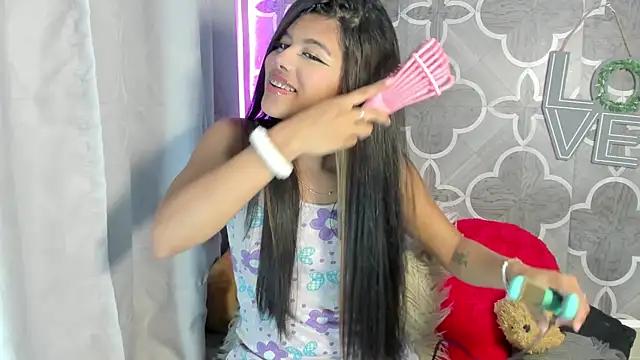 Snapshot of SidneyBrown1 chatting on 27, 5, 2026 SidneyBrown1 online show from 27, 5, 2026