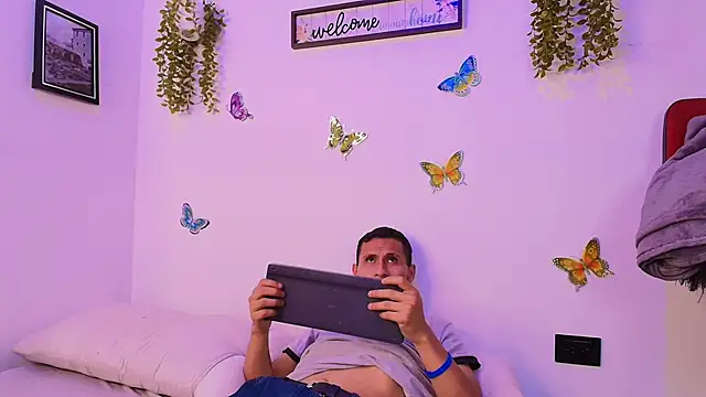 Snapshot of passion_senxual chatting on 8, 5, 2026 passion senxual online show from 8, 5, 2026