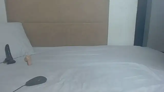 XxThunderThighs86 online show from 7, 7, 2026