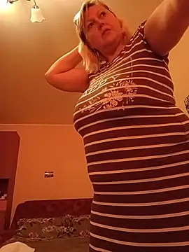 Snapshot of I_amVeronicle chatting on 2, 7, 2026 I amVeronicle online show from 2, 7, 2026
