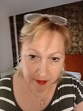 Snapshot of I_amVeronicle chatting on 7, 6, 2026 I amVeronicle online show from 7, 6, 2026